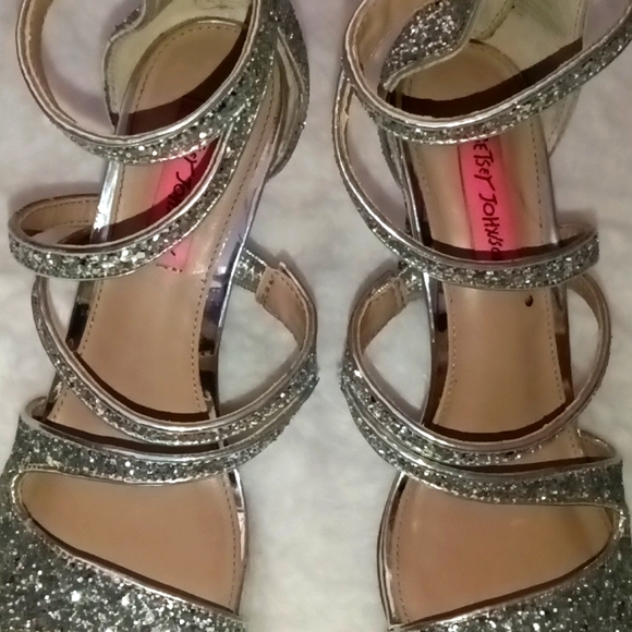 Betsey Johnson Heels - Picture 2 of 8